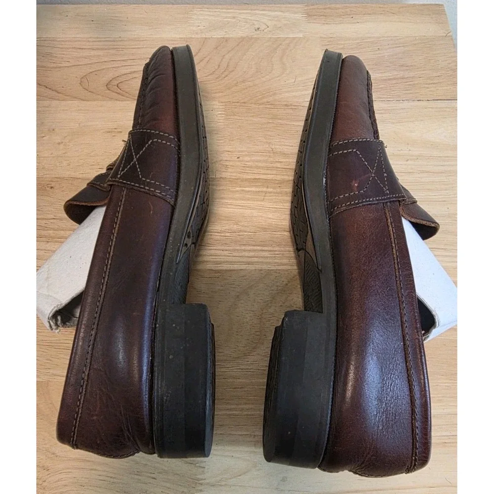 G.H. BASS & CO Womens 9.5 B Leather Penny Loafers Dark Brown Slip On Capsule